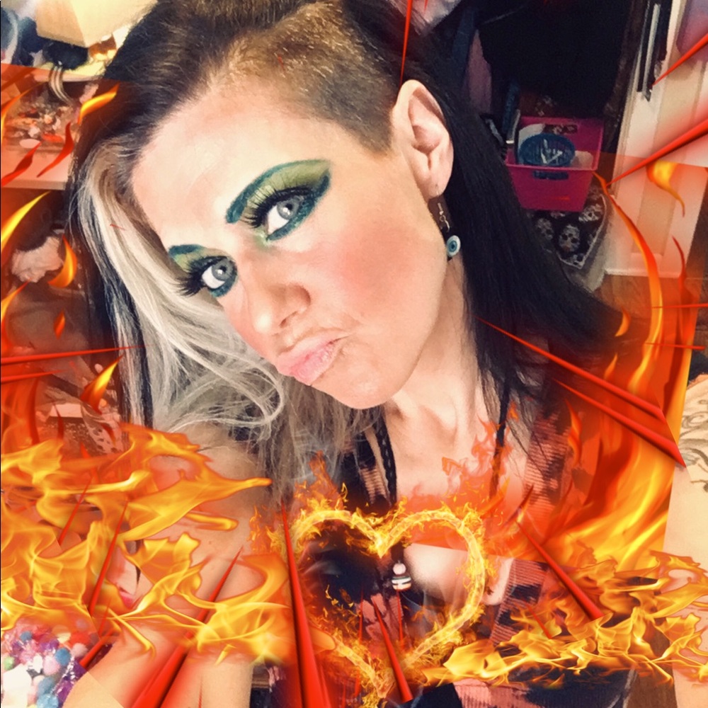 Meet your Posher, Shannon